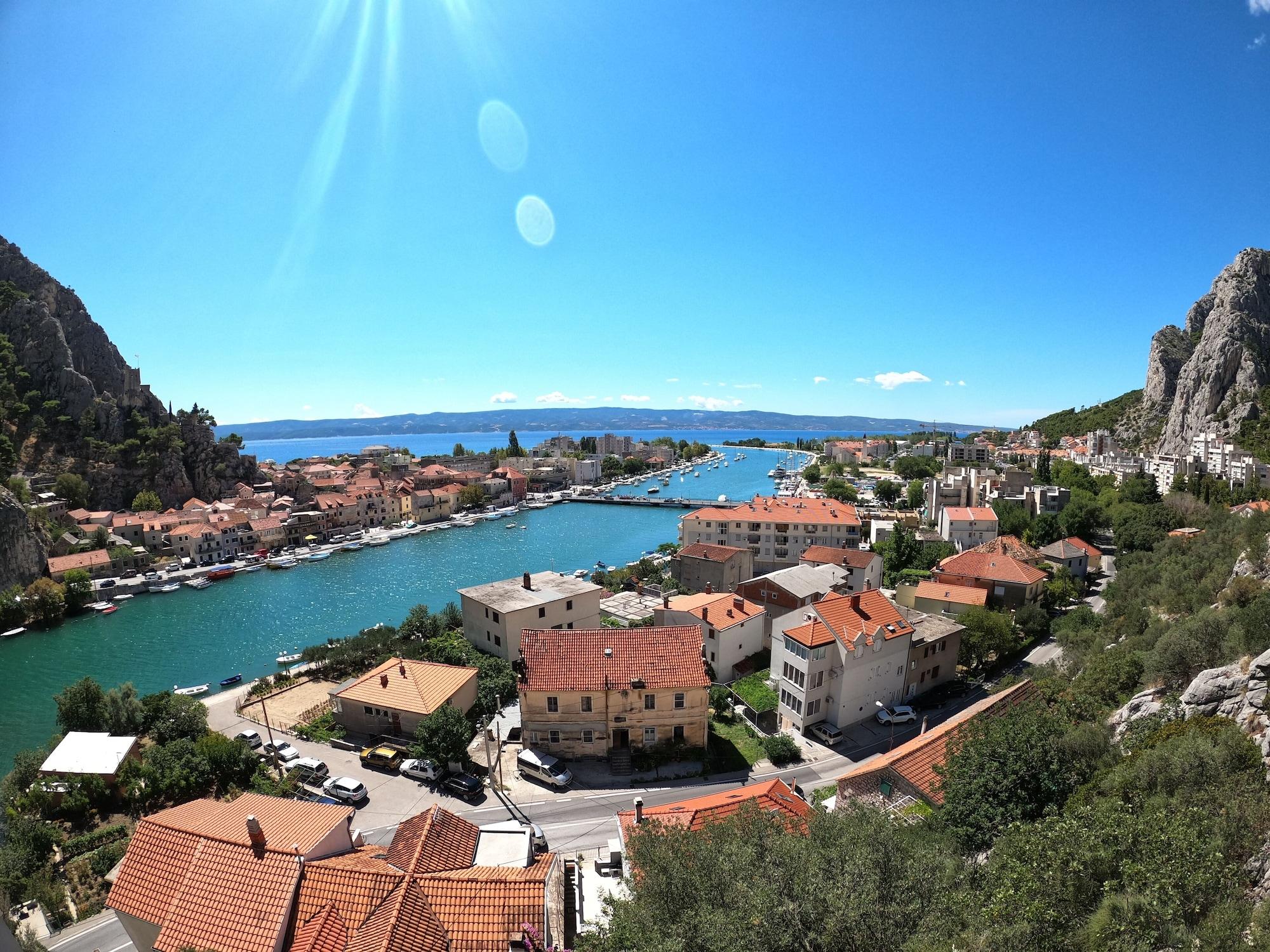 Dvor (adults Only) Omiš